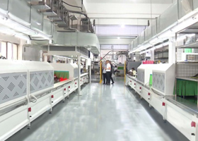 辉赫然生产基地一角